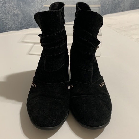 SUNDANCE black ankle boot suede buckle wrapped - Picture 9 of 16